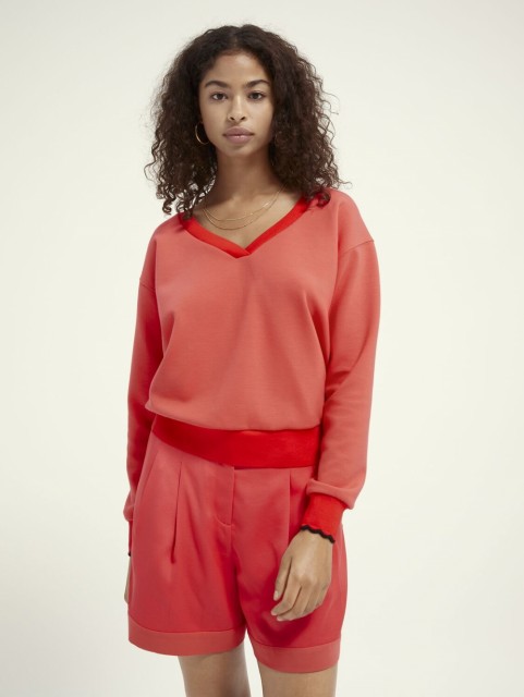 Maison Scotch - V-Neck Sweat With Scalloped Ribs - Red 